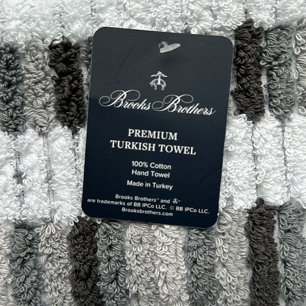 Brooks Brothers Hand Towel and Two Tip towels - Picture 4 of 5